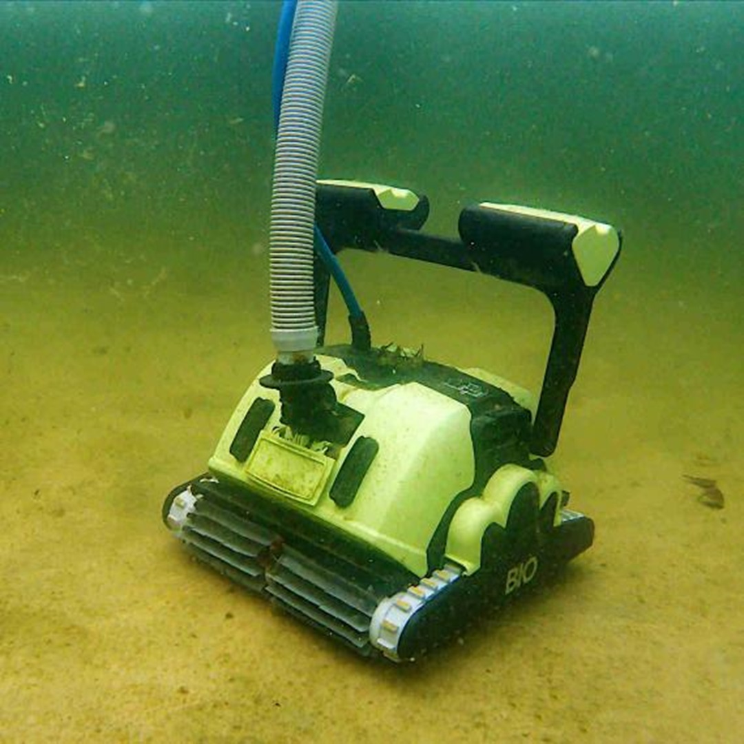 Poolroboter Dolphin BIO SUCTION mit Caddy