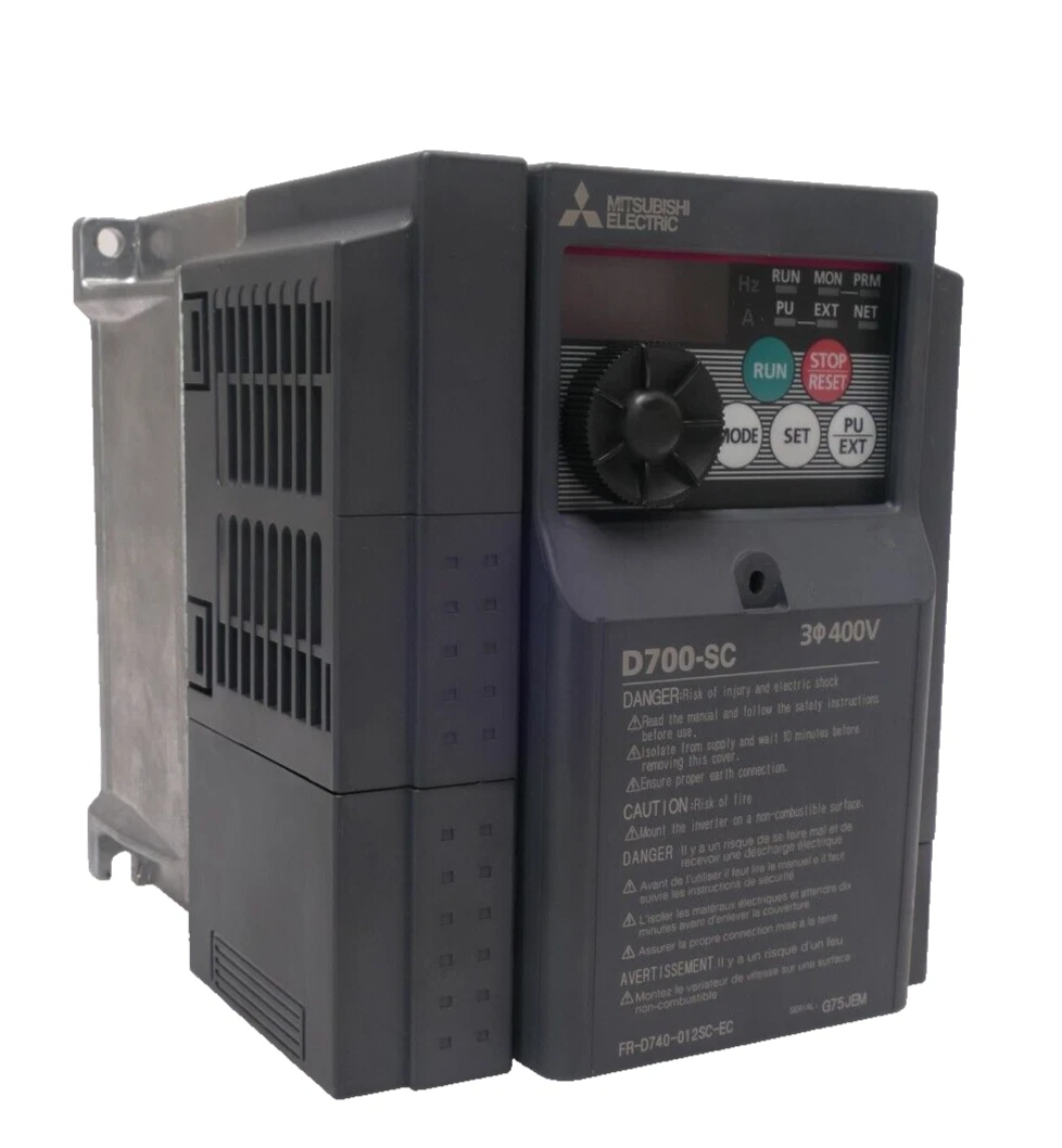 Mitsubishi FR-D720S-2 2K-CHT Frequenzumrichter Inverter D700