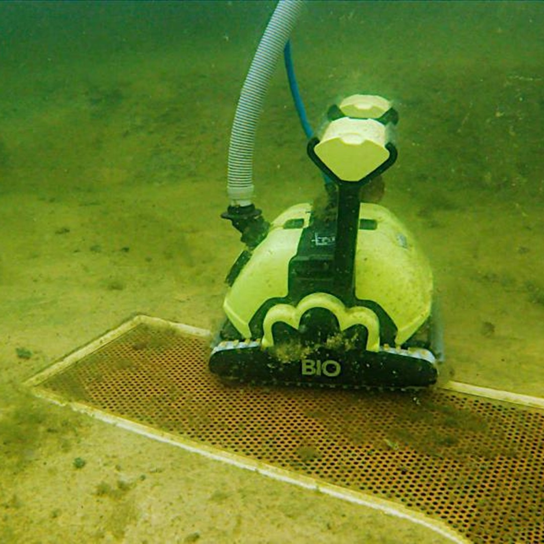 Poolroboter Dolphin BIO SUCTION mit Caddy