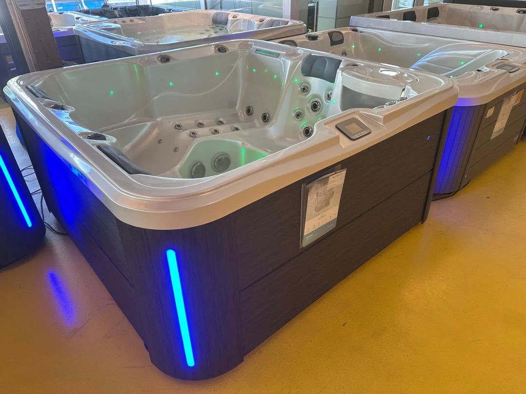 Whirlpool Sky Elite III
